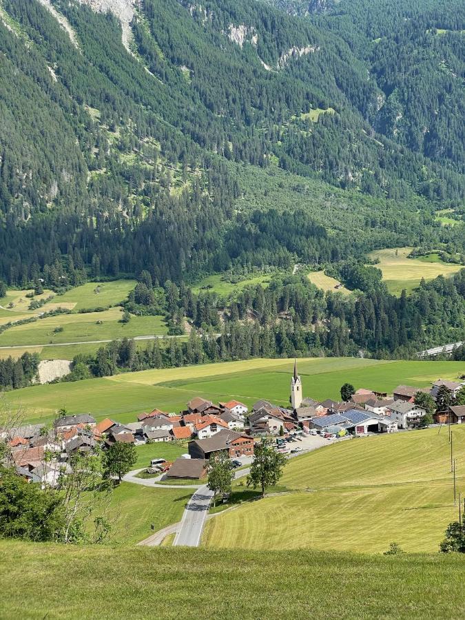 Gasthaus Beverin Farden Exteriér fotografie