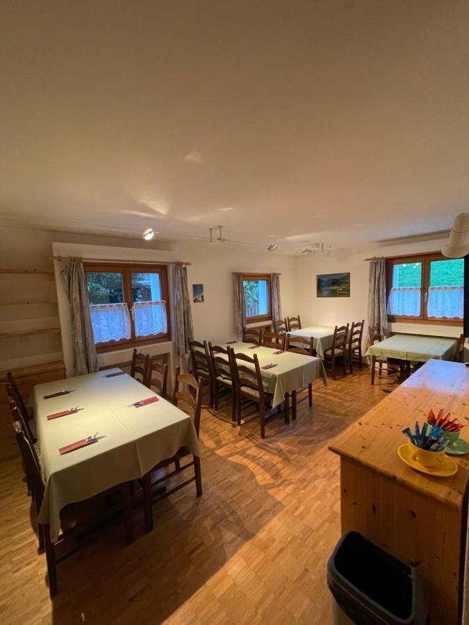 Gasthaus Beverin Farden Exteriér fotografie